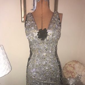 Mandalay cocktail dress size 2-will trade for sz 6